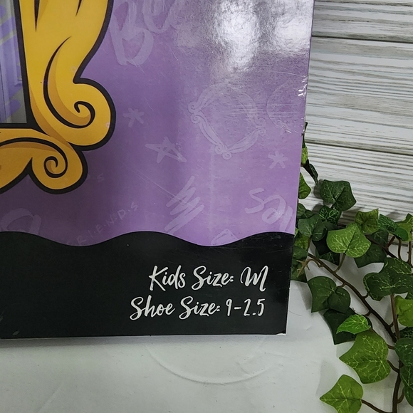 Friends 15 Days of Socks Set Advent Calendar Child Size M New - Picture 4 of 9